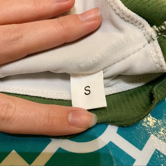 Adorable bikini top🌴 - Picture 6 of 6